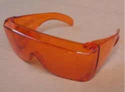 Žluté/oranžové brýle+UV svítilna mini